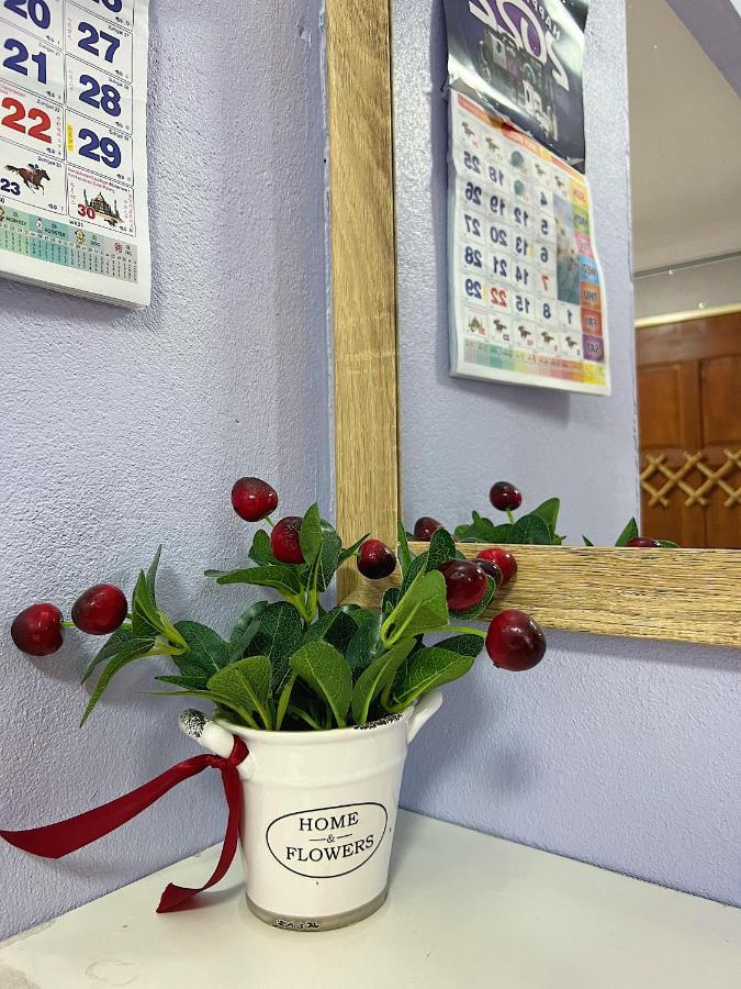 Merdeka Guest House 2 クチン エクステリア 写真