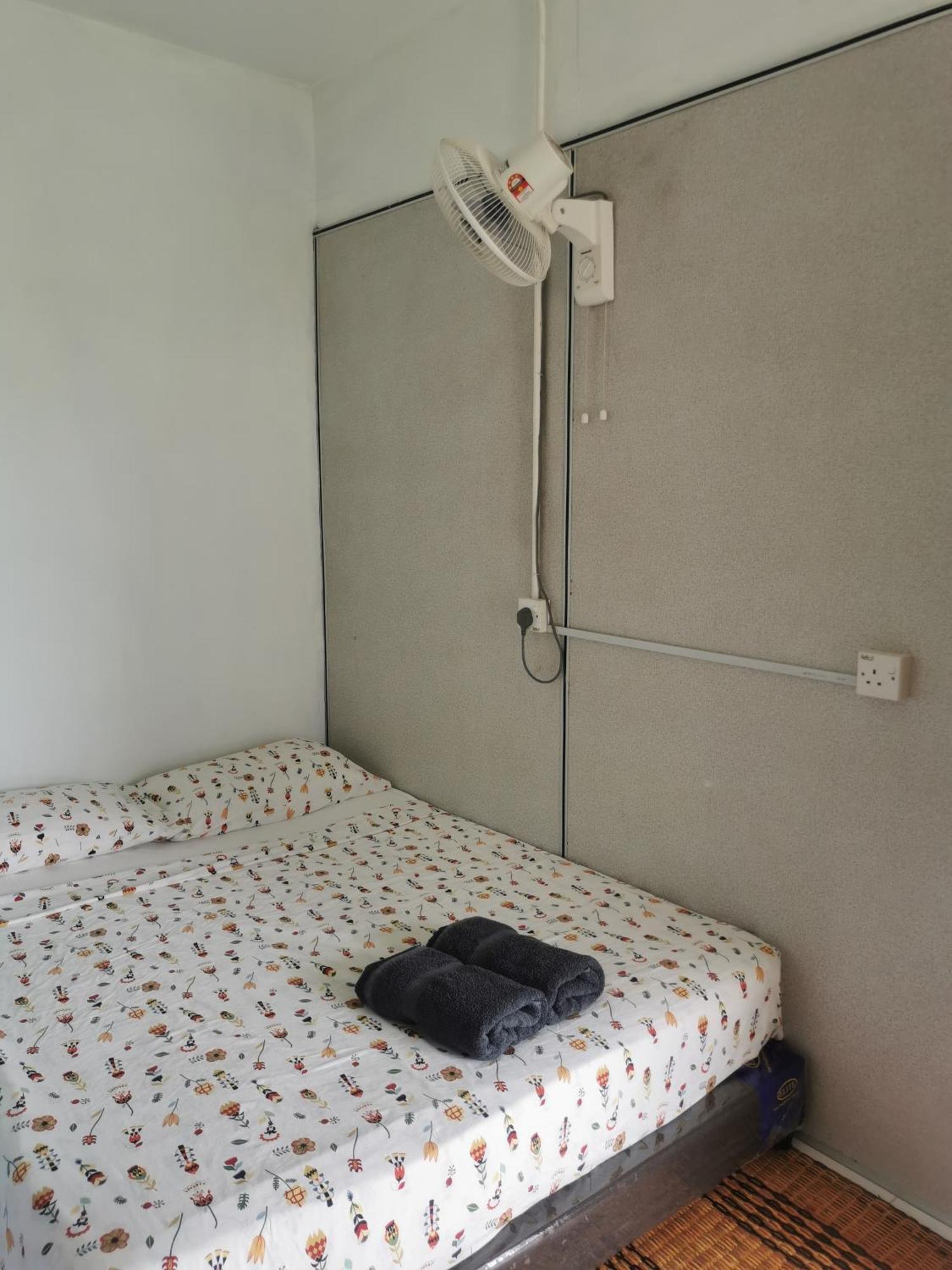 Merdeka Guest House 2 クチン エクステリア 写真