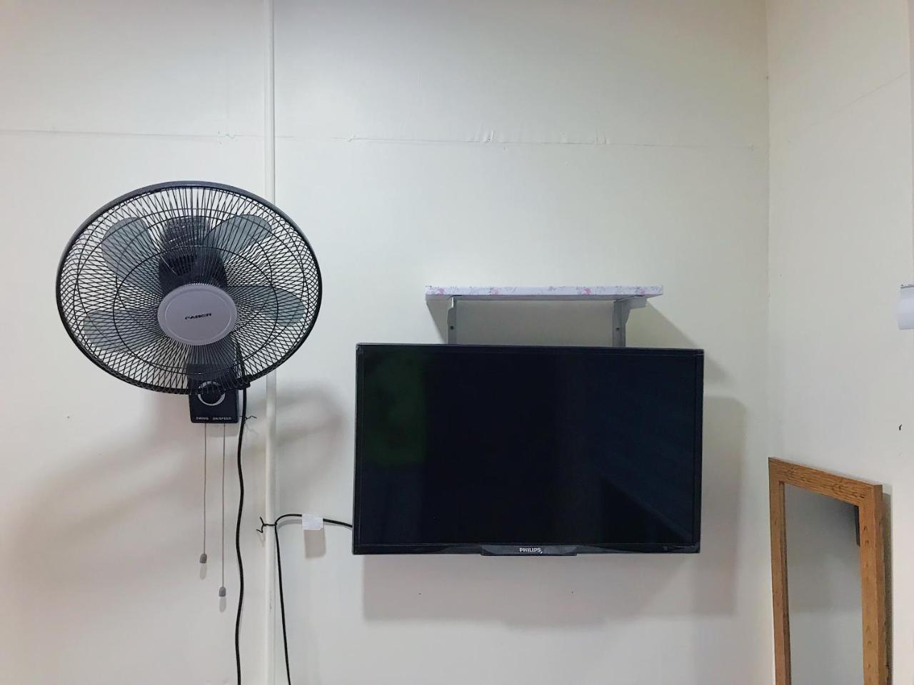 Merdeka Guest House 2 クチン エクステリア 写真