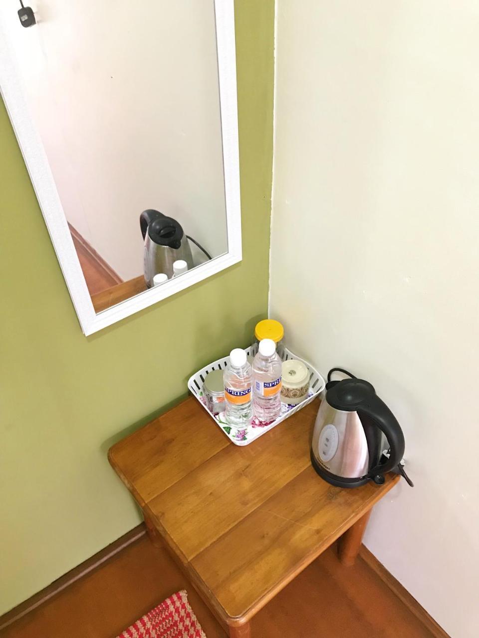 Merdeka Guest House 2 クチン エクステリア 写真