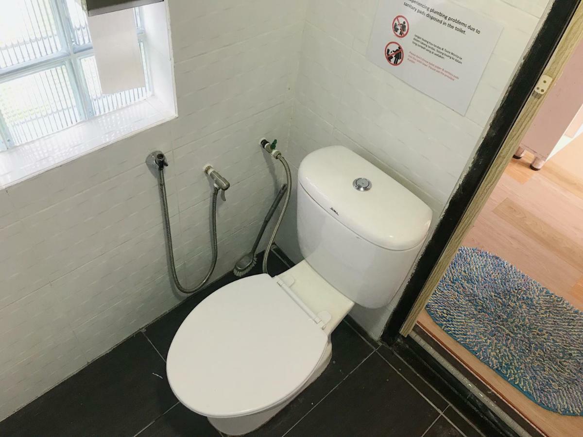 Merdeka Guest House 2 クチン エクステリア 写真